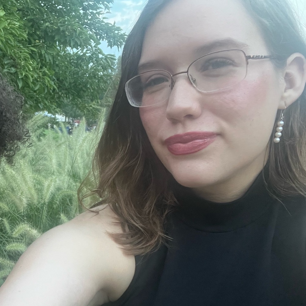 Meet your Posher, Abigail